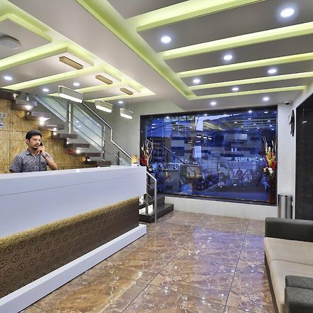Hotel Pearl Vadodara Eksteriør billede