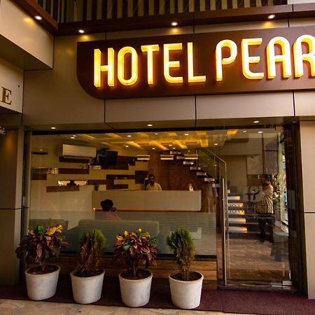 Hotel Pearl Vadodara Eksteriør billede